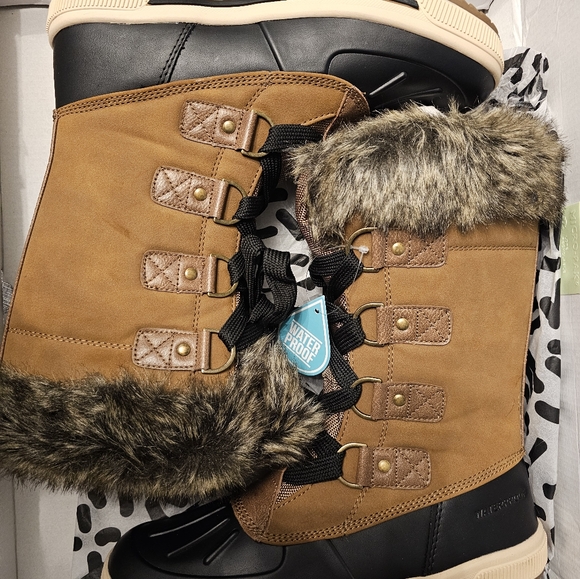 NWOT Womens DLG LANA Winter Boots - Size 8 - Picture 4 of 8